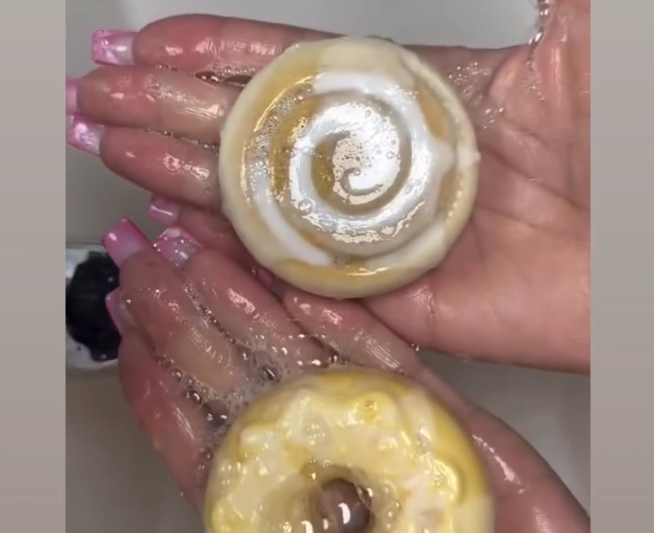 Soft Girl Cinnamon Bun Soap - Soft Girl Era