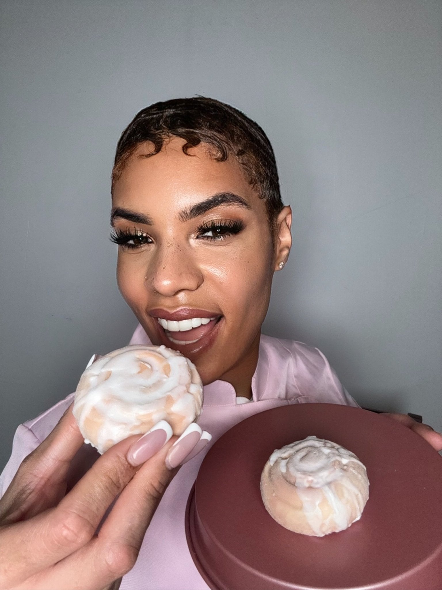 Soft Girl Cinnamon Buns 2pk - Soft Girl Era